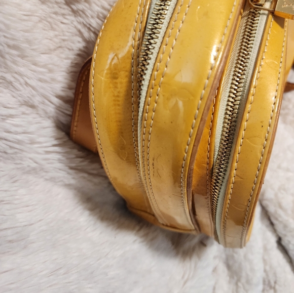 LOUIS VUITTON Monogram Vernis Murrey Backpack Yell - Picture 3 of 11